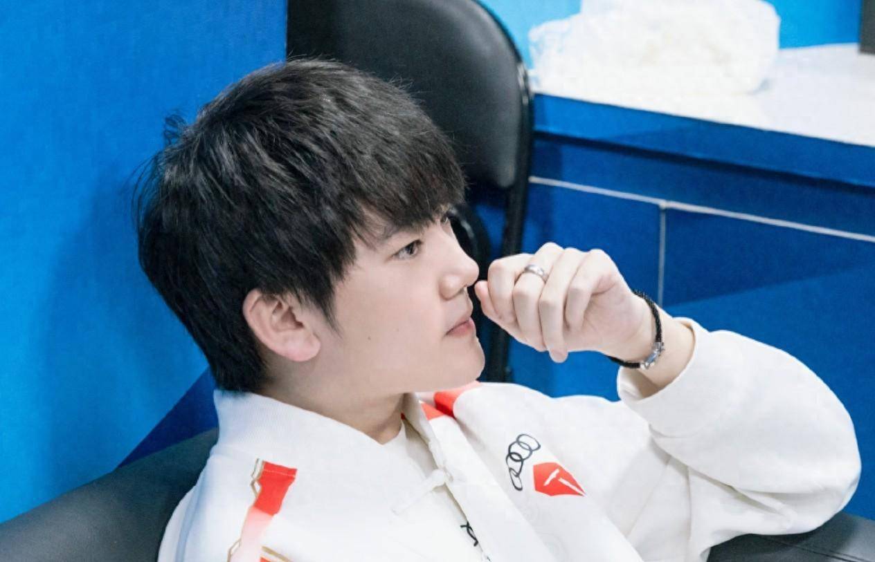 关于JackeyLove迎来七赛季高光表现,IG球迷沸腾!的信息 关于JackeyLove迎来七赛季高光表现,IG球迷沸腾!的信息