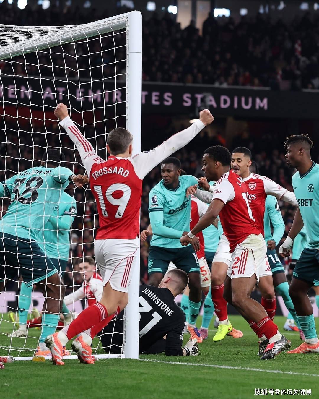 包含哈兰德连续十场比赛得分超过回归赛场，美国队挑战极限！的词条